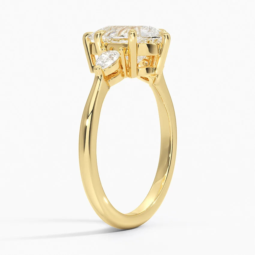 Pear | Yellow Gold